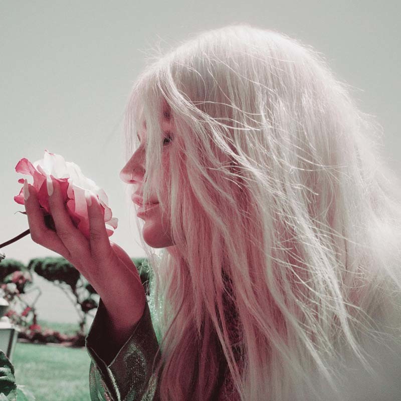 KESHA – Learn To Let Go