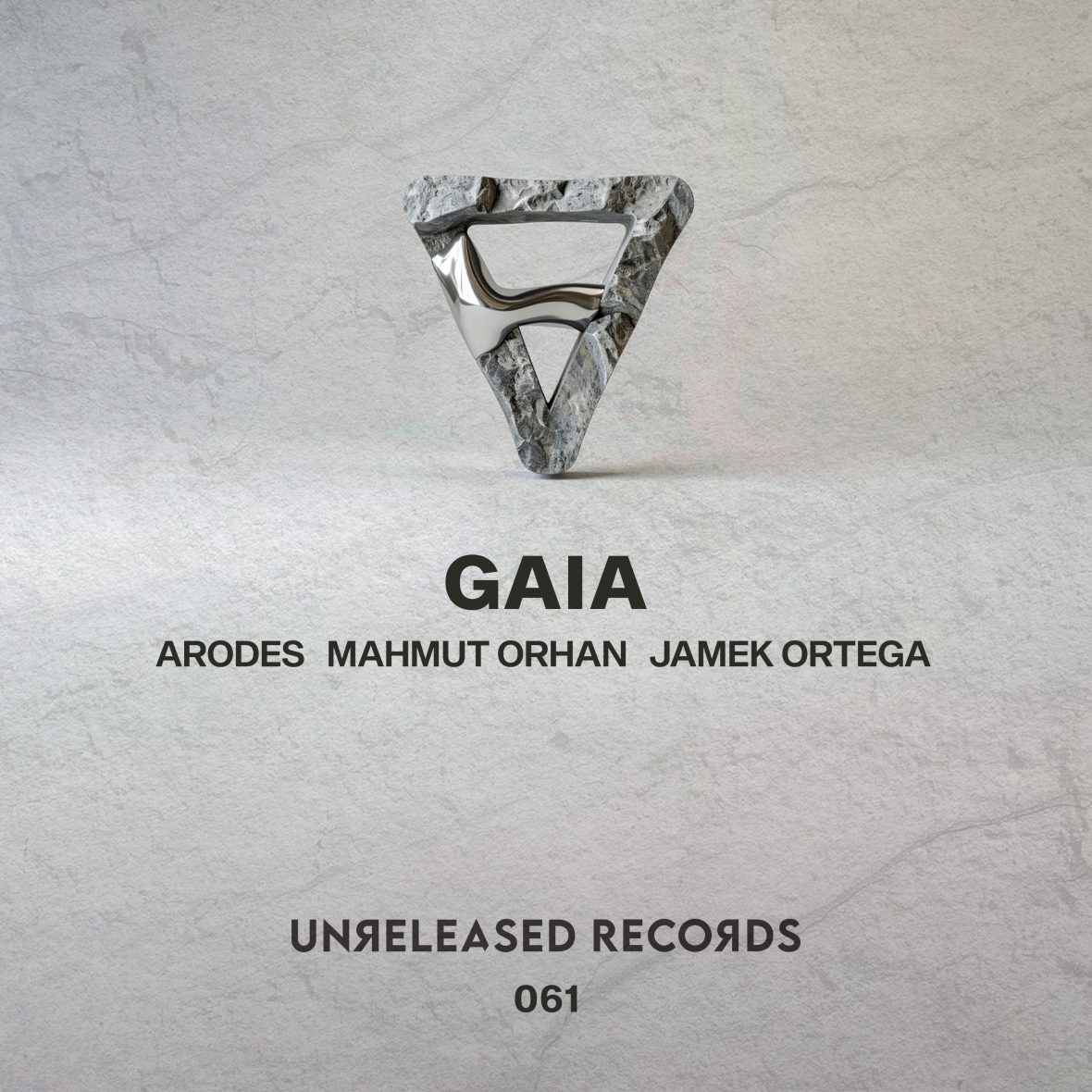 Arodes, Mahmut Orhan, Jamek Ortega — Gaia